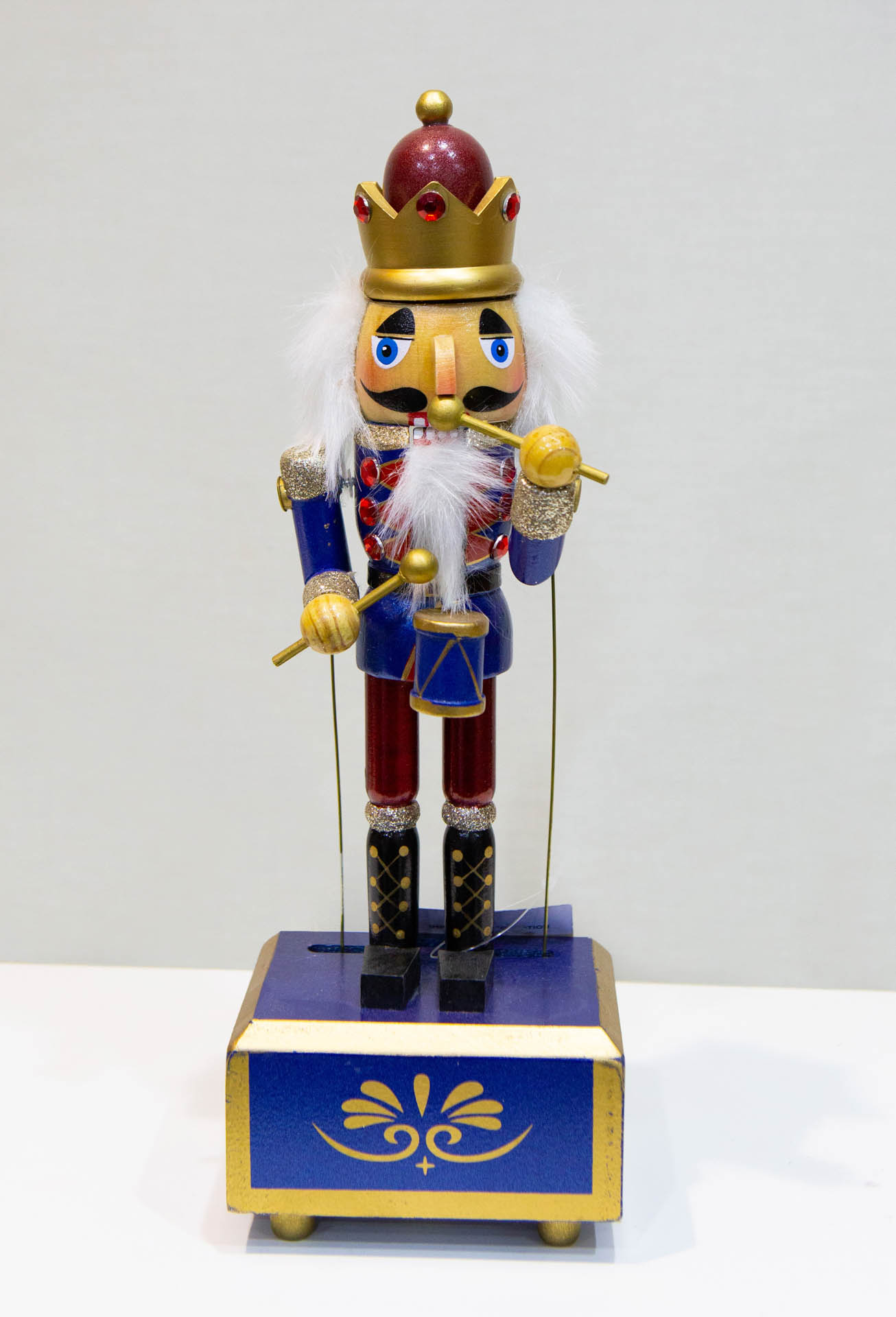Christmas snowballs & music 3 Musical Nutcracker 30 cm 3
