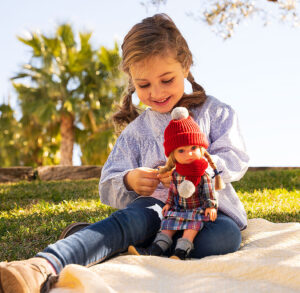 Casual Carlota Elegance doll 9