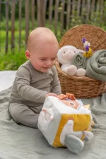 LITTLE DUTCH. Υφασμάτινος κύβος δραστηριοτήτων Little Farm 8