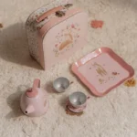 LITTLE DUTCH. Σετ τσαγιού σε βαλιτσάκι Fairy Garden 10