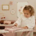 LITTLE DUTCH. Ξύλινη σιδερώστρα FSC 10