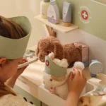 LITTLE DUTCH. Ξύλινο κτηνιατρείο FSC 17