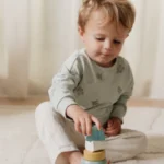 LITTLE DUTCH. Ξύλινη πυραμίδα ταξινόμησης & ταλάντωσης Forest Friends FSC 12